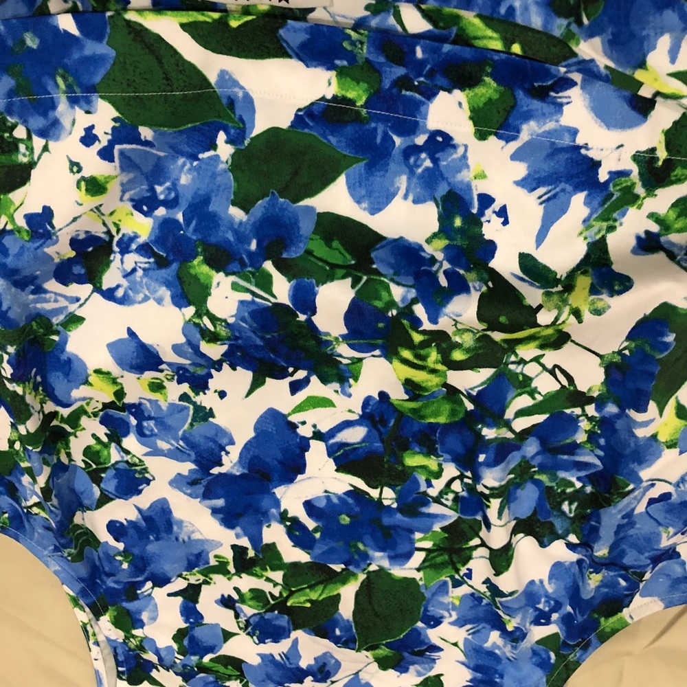 Blouse and skirt combo
